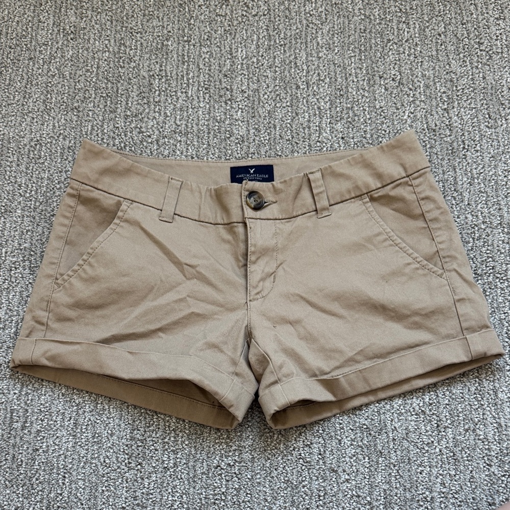 American Eagle Outfitters Tan Shorts (Stretch)